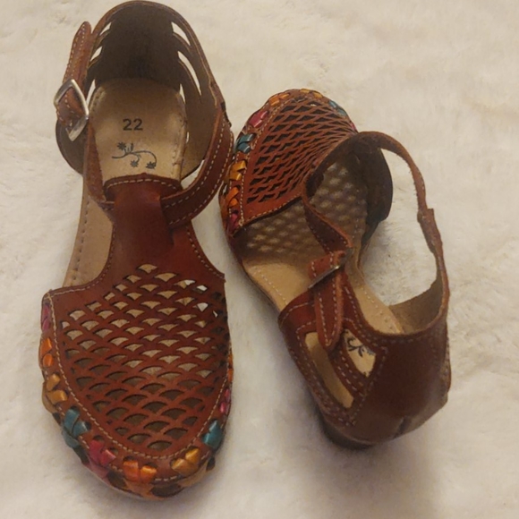 Heels - Picture 2 of 2